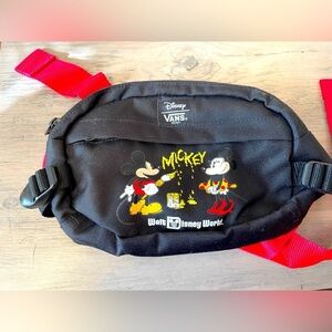 NWOT Disney World 2022 VANS 50th Anniversary Collection Mickey Minnie Fanny Pack